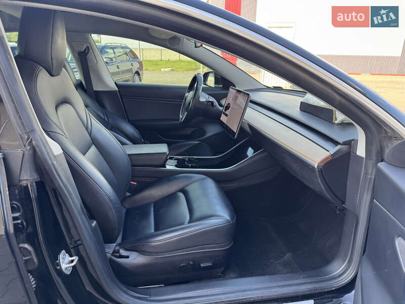 Седан Tesla Model 3 2018 в Луцке фото 29 Седан Tesla Model 3 2018 в Луцке