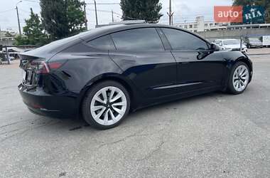 Седан Tesla Model 3 2023 в 