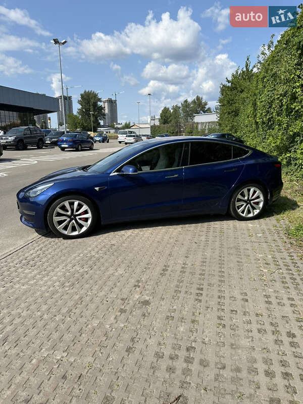 Седан Tesla Model 3 2018 в Киеве фото 4 Седан Tesla Model 3 2018 в Киеве