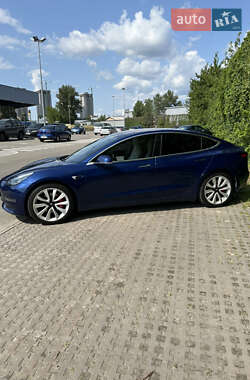 Седан Tesla Model 3 2018 в 