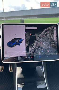 Седан Tesla Model 3 2018 в 