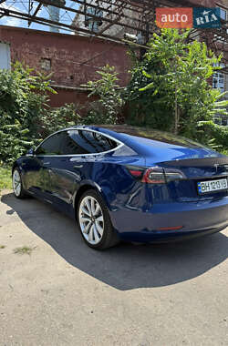 Седан Tesla Model 3 2018 в 