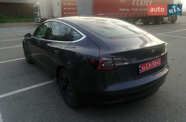 Седан Tesla Model 3 2018 в 