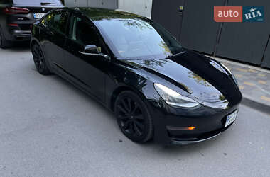 Седан Tesla Model 3 2019 в 