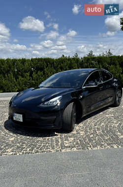 Седан Tesla Model 3 2020 в Днепре