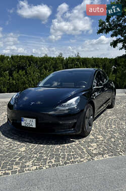 Седан Tesla Model 3 2020 в Днепре