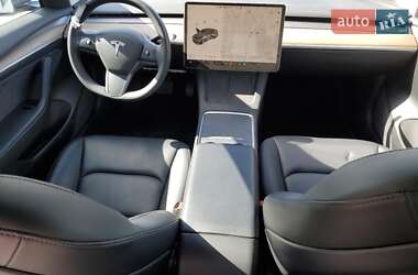 Седан Tesla Model 3 2022 в 