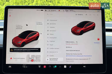 Седан Tesla Model 3 2022 в 