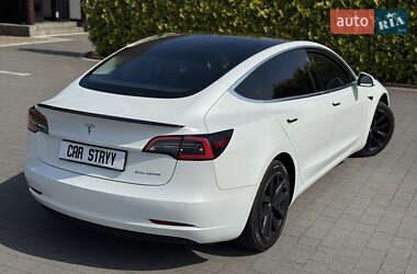 Седан Tesla Model 3 2019 в 