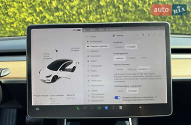Седан Tesla Model 3 2019 в 