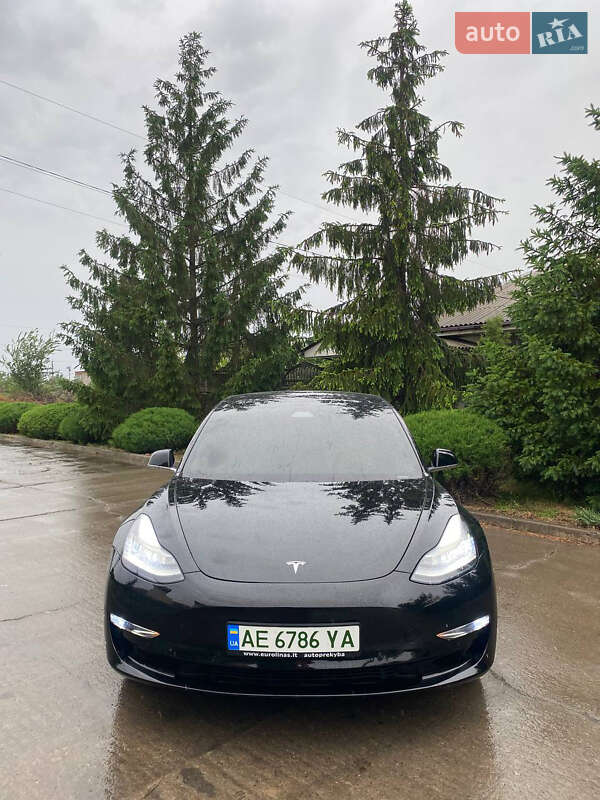 Седан Tesla Model 3 2019 в Кривом Роге