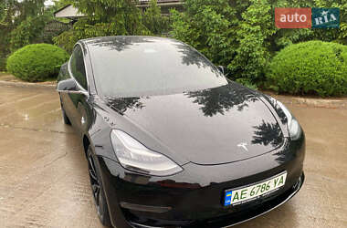 Седан Tesla Model 3 2019 в Кривому Розі