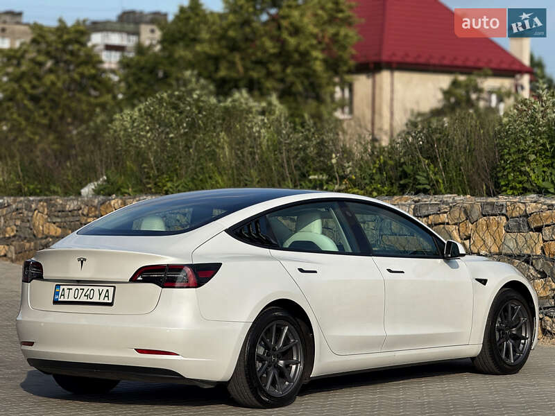 Седан Tesla Model 3 2021 в Калуше фото 7 Седан Tesla Model 3 2021 в Калуше