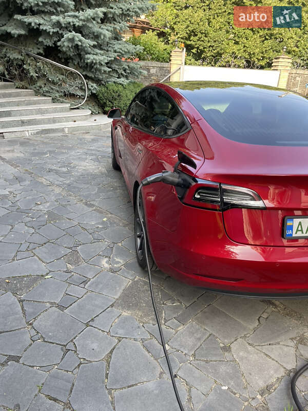 Седан Tesla Model 3 2018 в Киеве