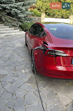 Седан Tesla Model 3 2018 в 