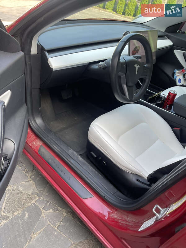 Седан Tesla Model 3 2018 в Киеве