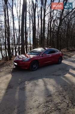 Седан Tesla Model 3 2018 в 