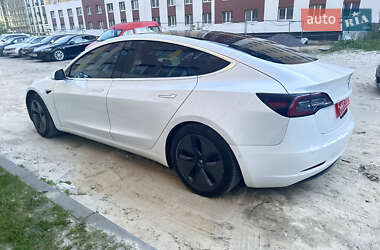 Седан Tesla Model 3 2020 в 