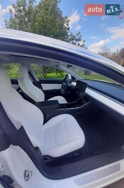 Седан Tesla Model 3 2018 в 