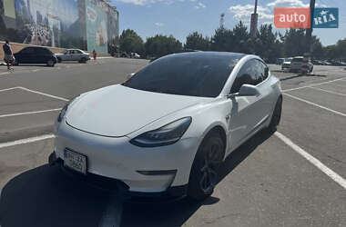 Седан Tesla Model 3 2019 в Одессе
