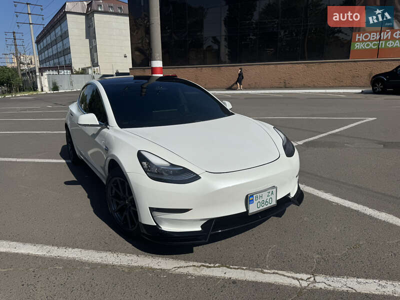 Седан Tesla Model 3 2019 в Одессе фото 11 Седан Tesla Model 3 2019 в Одессе