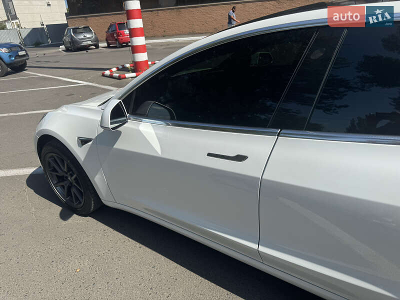 Седан Tesla Model 3 2019 в Одессе фото 17 Седан Tesla Model 3 2019 в Одессе