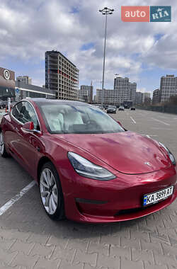 Седан Tesla Model 3 2019 в 