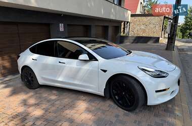 Седан Tesla Model 3 2022 в Києві