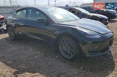 Седан Tesla Model 3 2021 в 