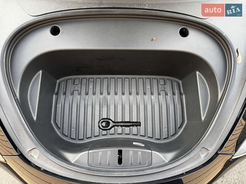 Седан Tesla Model 3 2021 в Киеве фото 53 Седан Tesla Model 3 2021 в Киеве