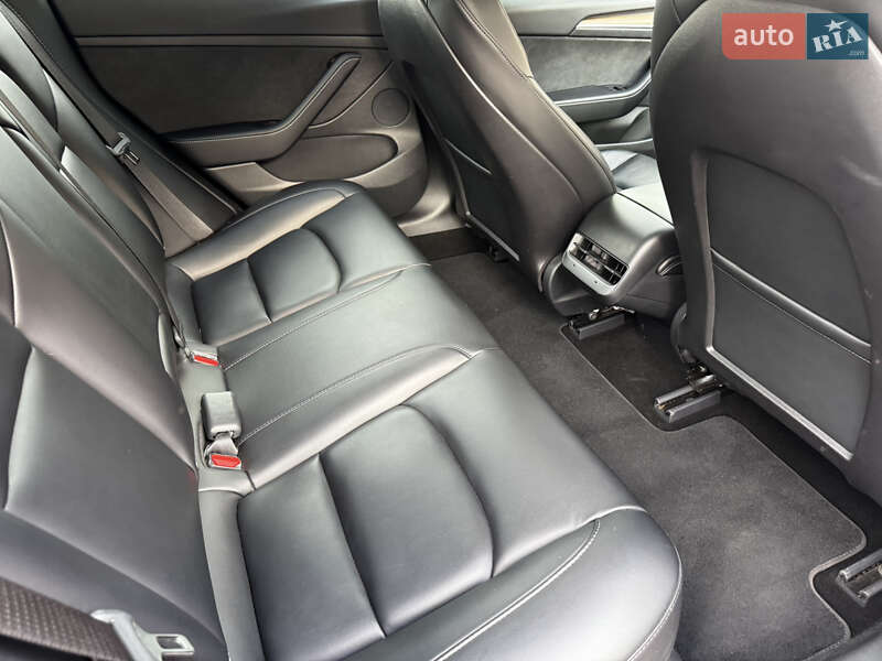 Седан Tesla Model 3 2021 в Киеве фото 58 Седан Tesla Model 3 2021 в Киеве
