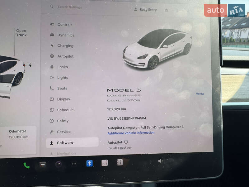 Седан Tesla Model 3 2021 в Львові