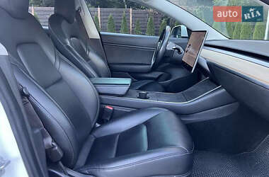 Седан Tesla Model 3 2018 в 