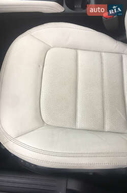 Седан Tesla Model 3 2023 в 