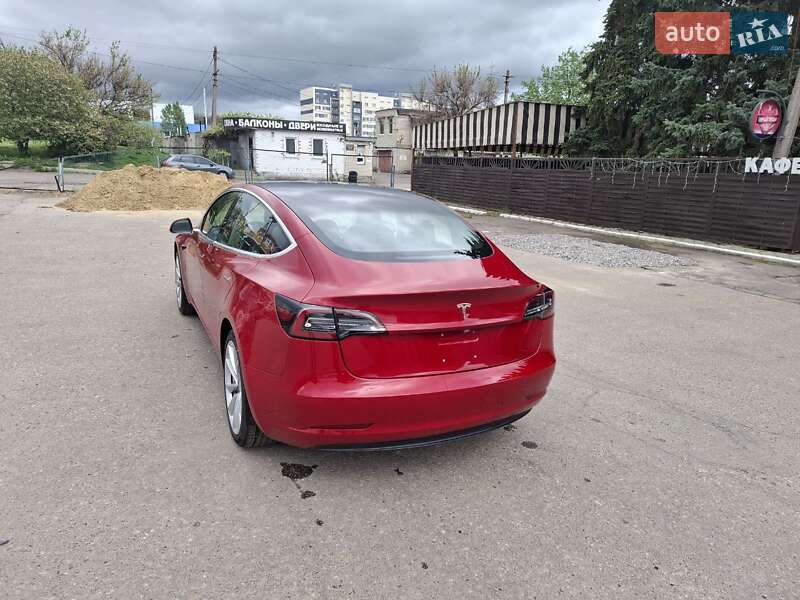 Седан Tesla Model 3 2018 в Харькове