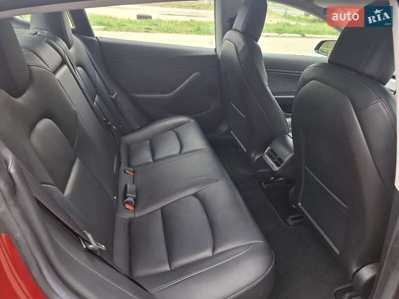 Седан Tesla Model 3 2018 в Харькове
