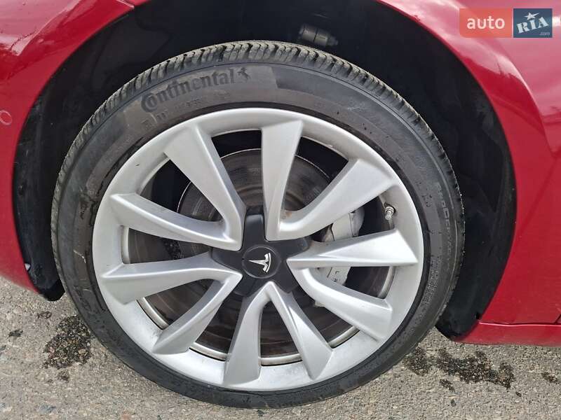Седан Tesla Model 3 2018 в Харькове