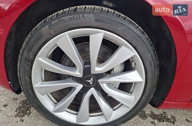 Седан Tesla Model 3 2018 в 