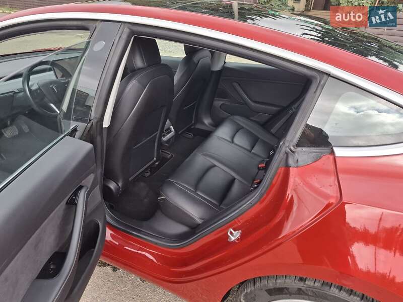 Седан Tesla Model 3 2018 в Харькове
