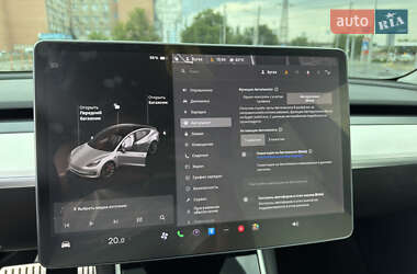Седан Tesla Model 3 2019 в 