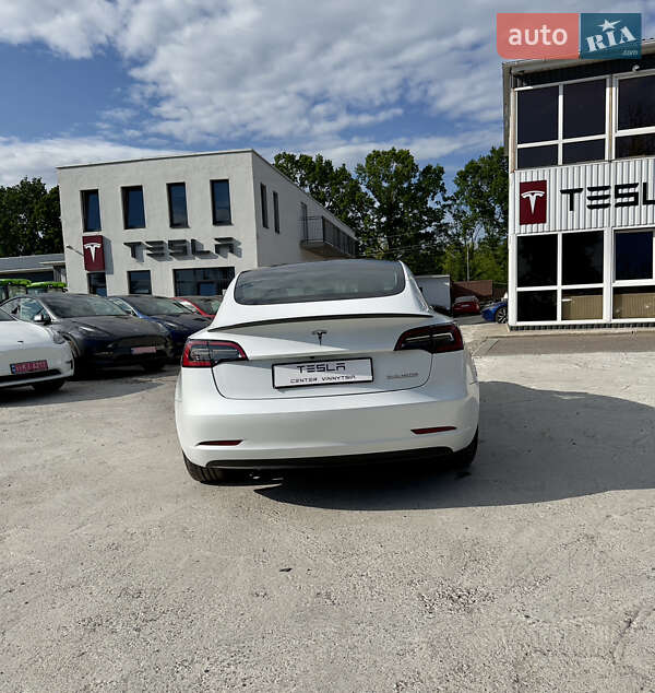 Седан Tesla Model 3 2022 в Виннице фото 14 Седан Tesla Model 3 2022 в Виннице