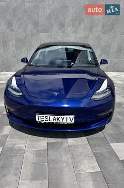 Седан Tesla Model 3 2019 в 