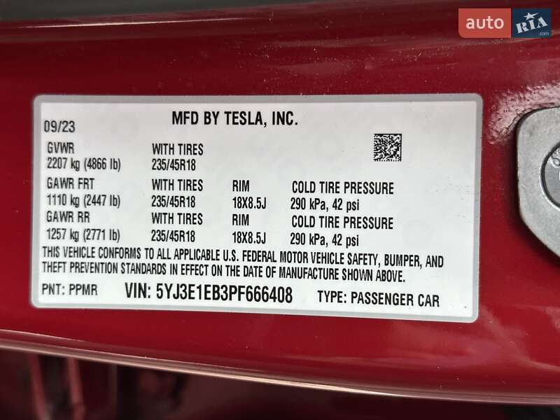 Седан Tesla Model 3 2023 в Києві