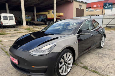 Седан Tesla Model 3 2018 в 