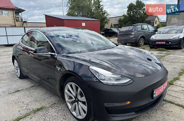 Седан Tesla Model 3 2018 в 