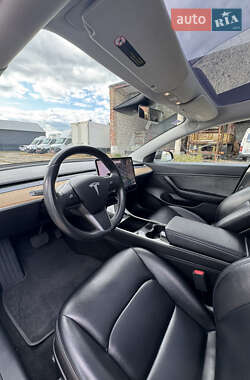 Седан Tesla Model 3 2018 в 