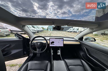 Седан Tesla Model 3 2018 в 