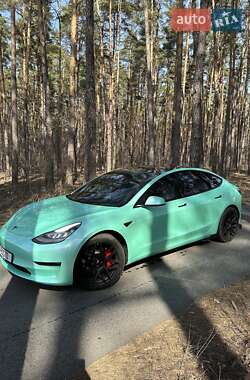 Седан Tesla Model 3 2018 в Вышгороде