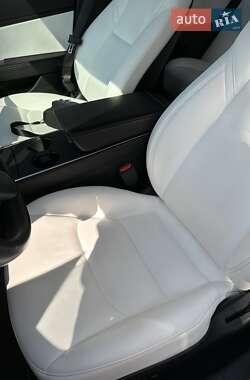 Седан Tesla Model 3 2018 в Вишгороді