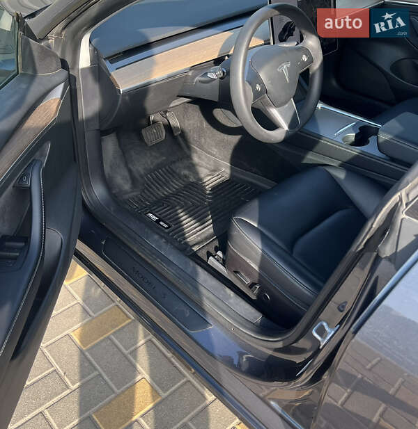 Седан Tesla Model 3 2021 в Виннице фото 7 Седан Tesla Model 3 2021 в Виннице